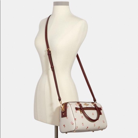 PENDING SALE 🌺🌸🌺 - Picture 6 of 8